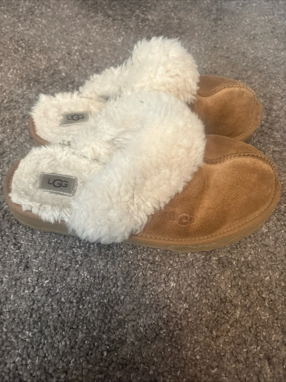 UGG Kids Chestnut Suede Slippers with Cream Shearling Cuff